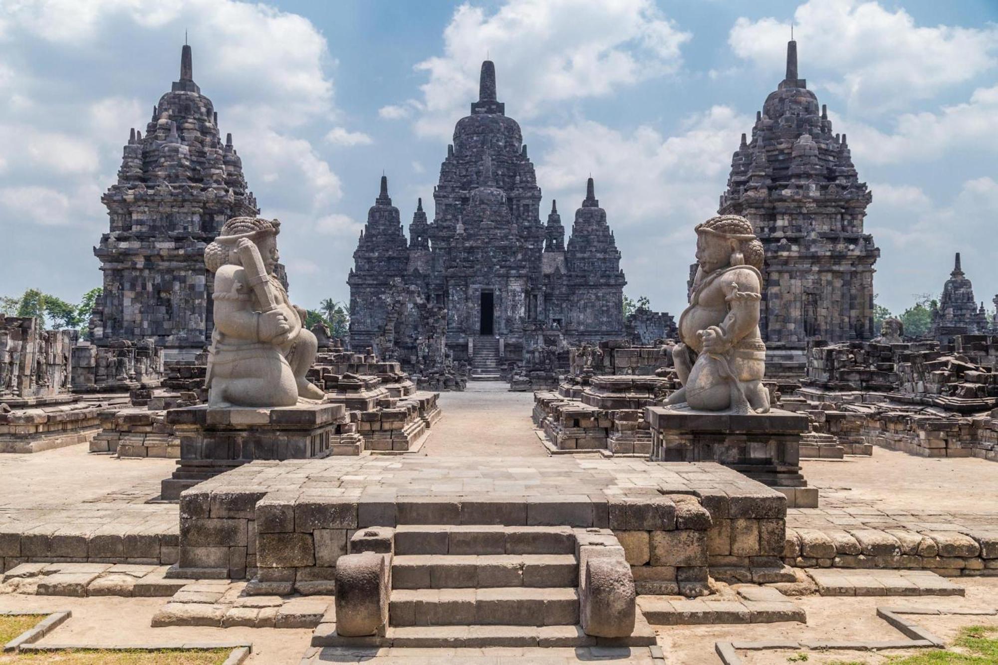 OYO 3846 Rumah Prambanan Syariah Luaran gambar
